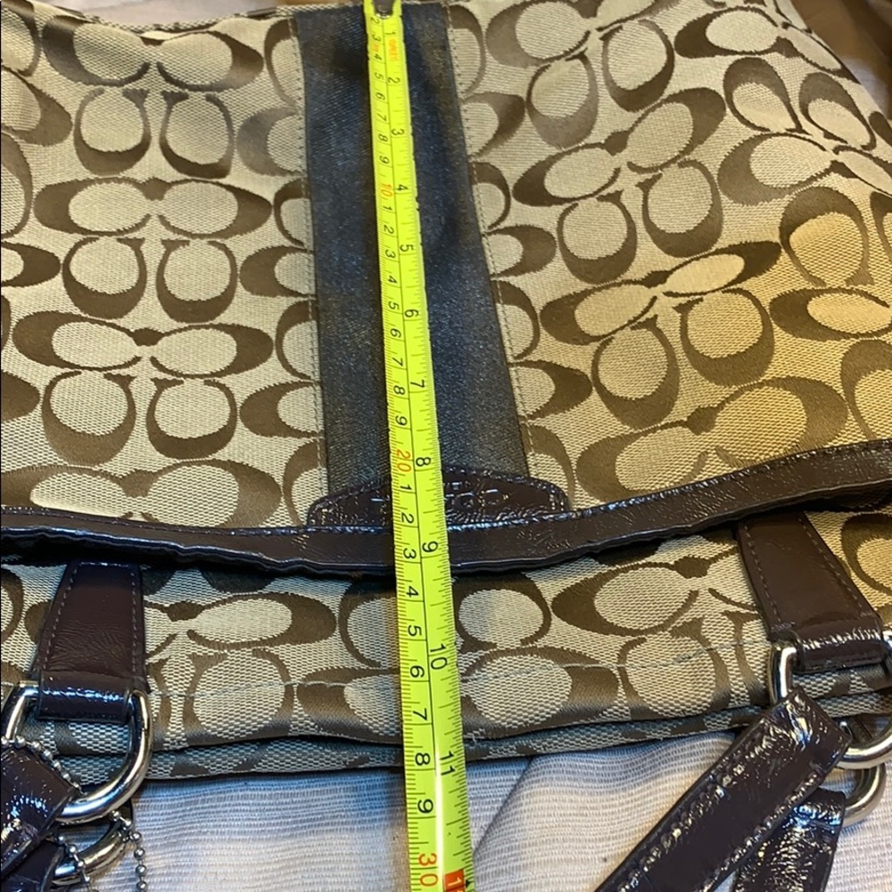 Coach iconic logo canvas/leather everyday tote - Picture 15 of 16